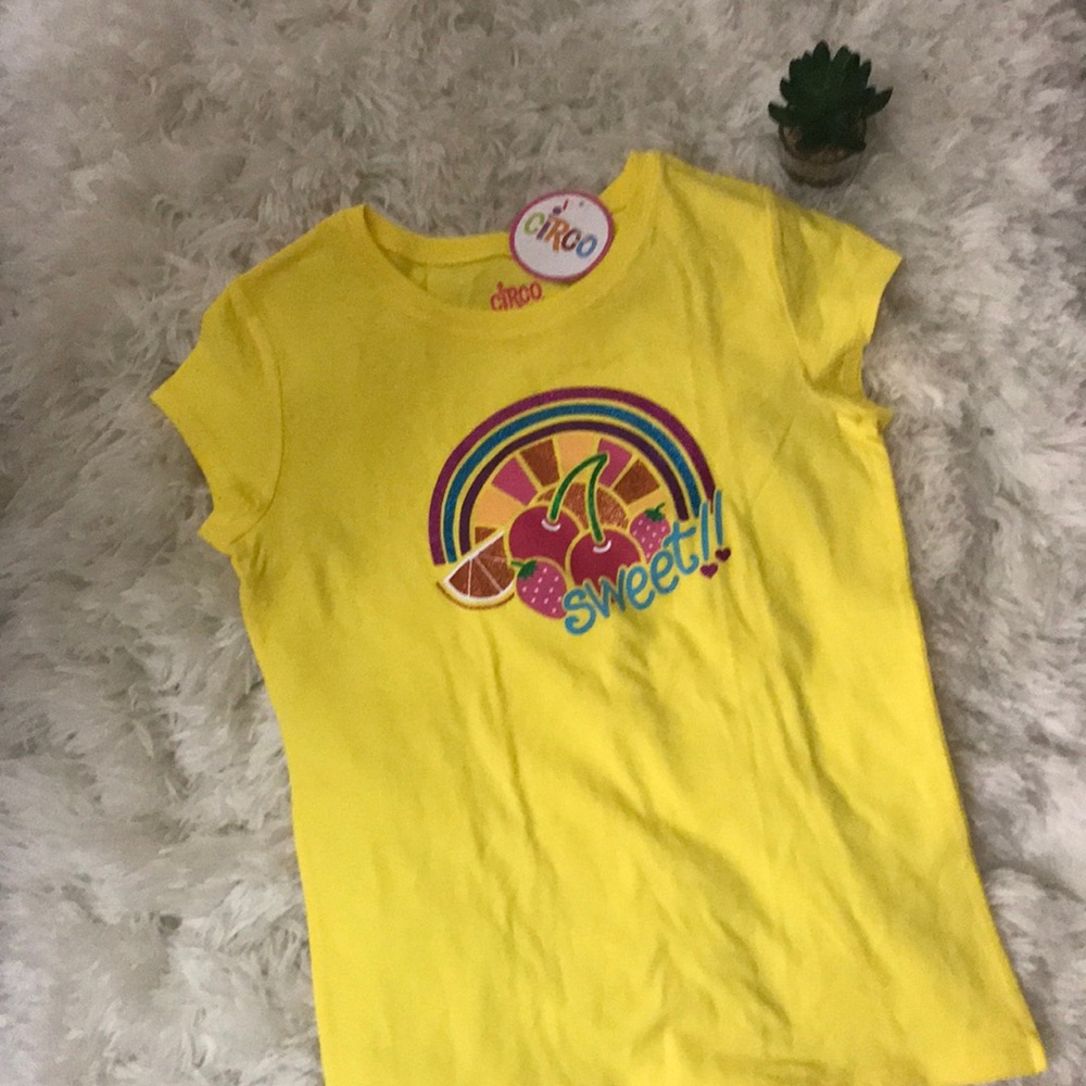 NEW YELLOW GIRLS T-SHIRT